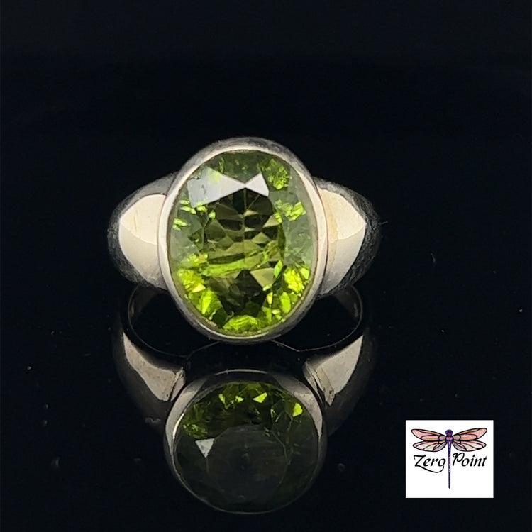 Peridot Ring Sz 8.5 - Zero Point Crystals