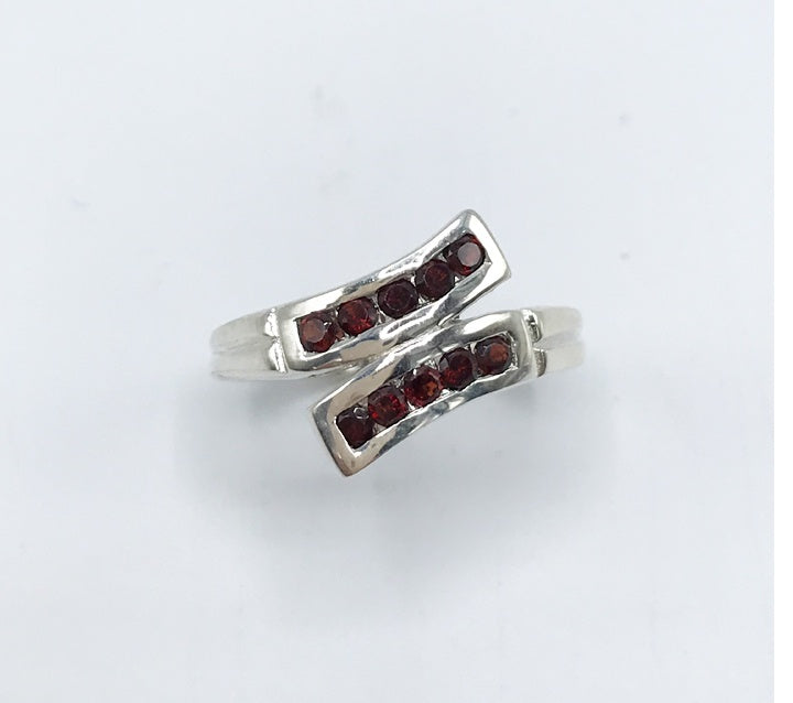 Idaho Garnet Flourish Ring - Zero Point Crystals